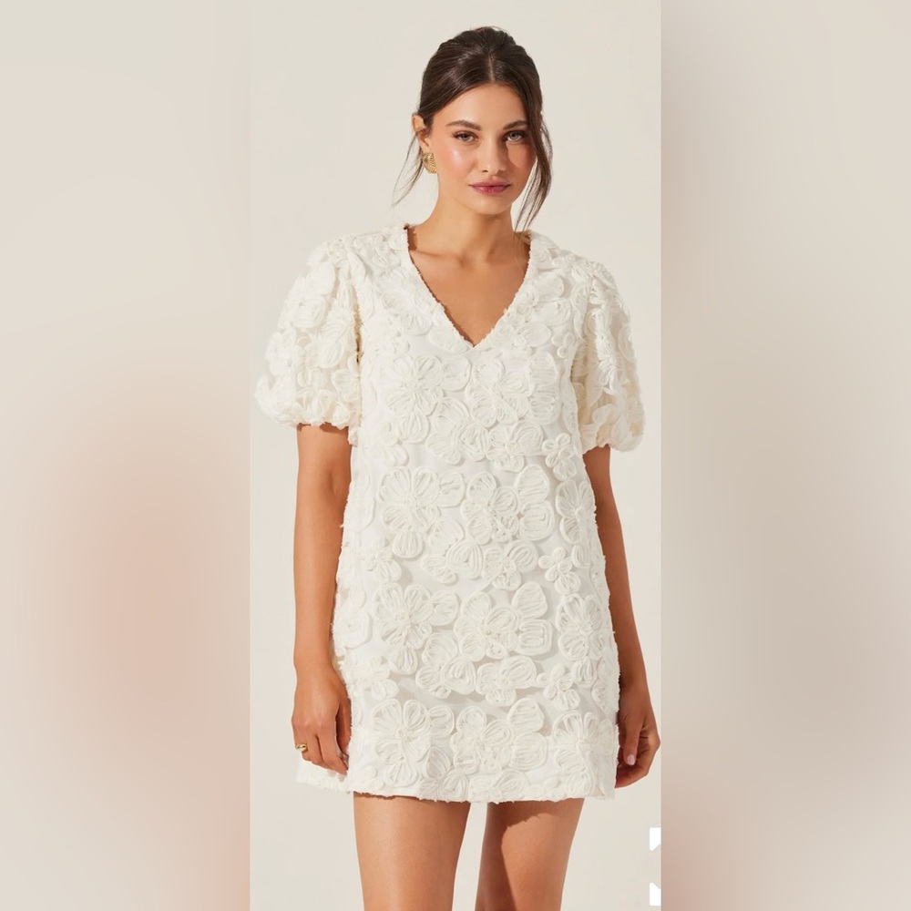Astr White Floral Mini Dress